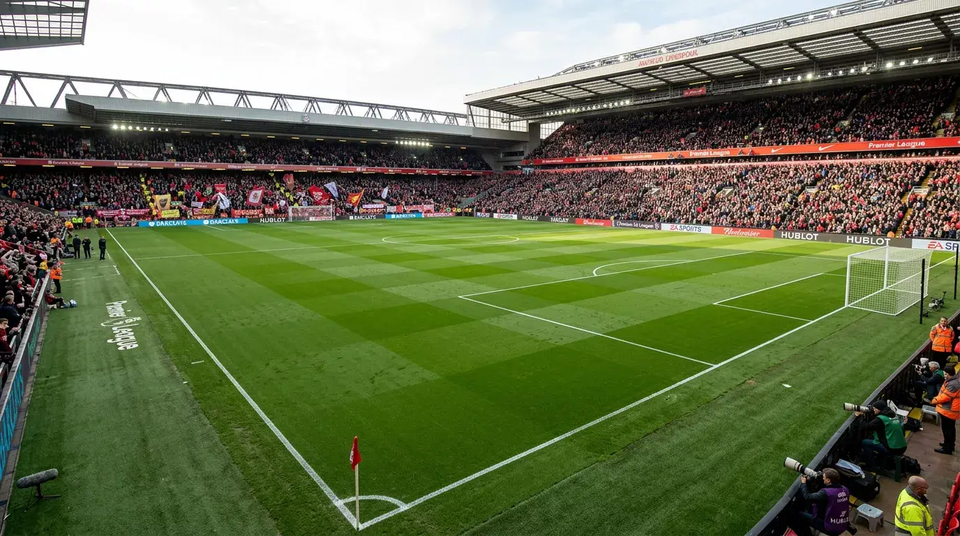 Césped de un estadio de la Premier League recién preparado antes del inicio de un partido